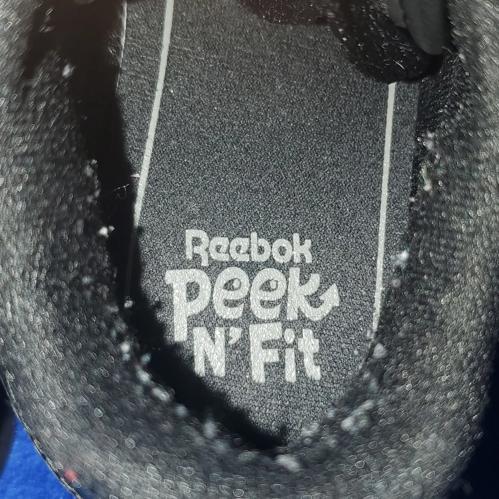 Like New Reebok Classic - Picture 7 of 10
